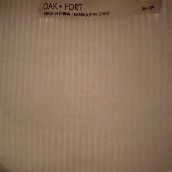 Oak + forth white sweater top - Picture 3 of 3